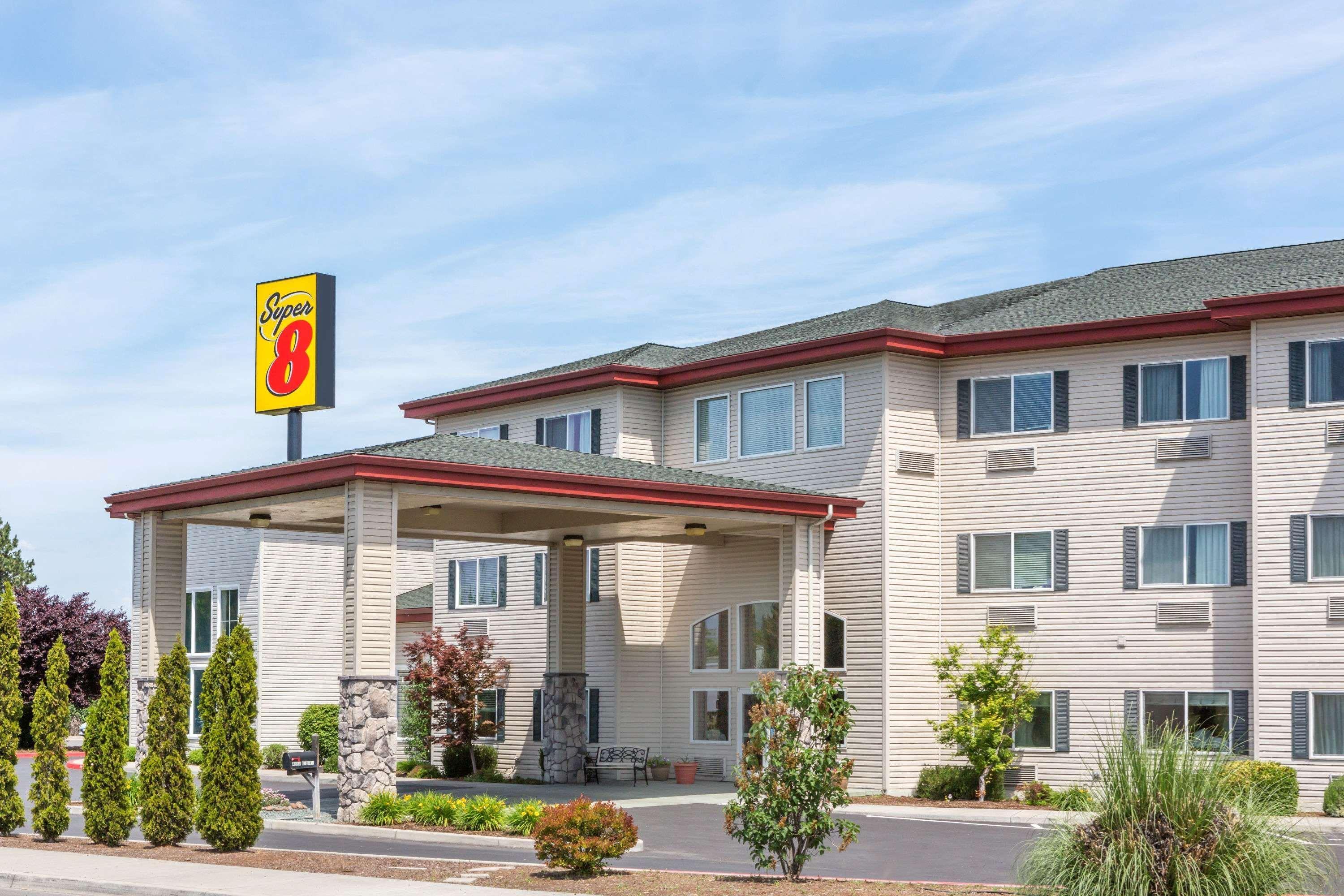 Super 8 By Wyndham Central Pt Medford Motel Central Point Exterior photo