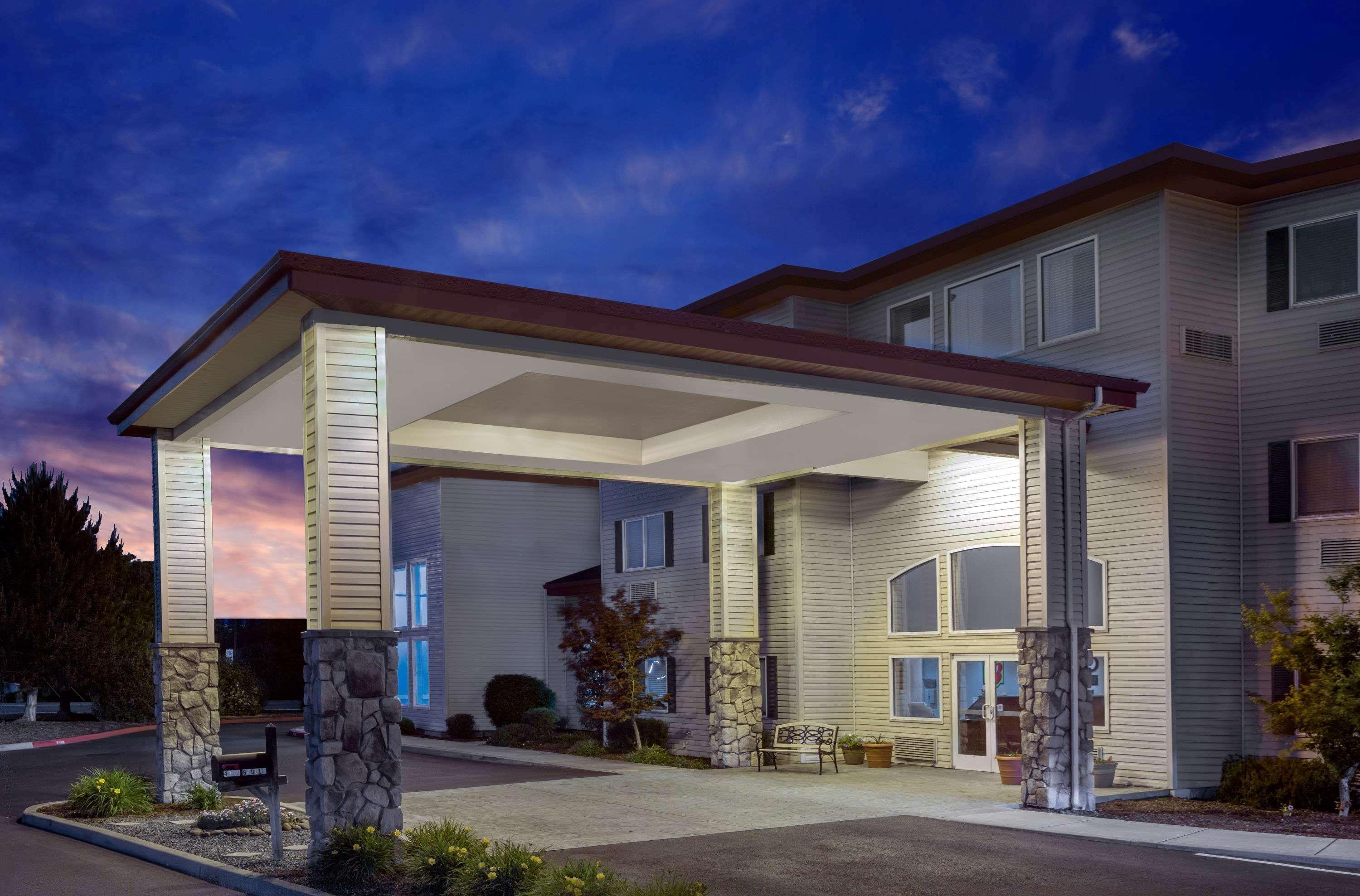 Super 8 By Wyndham Central Pt Medford Motel Central Point Exterior photo